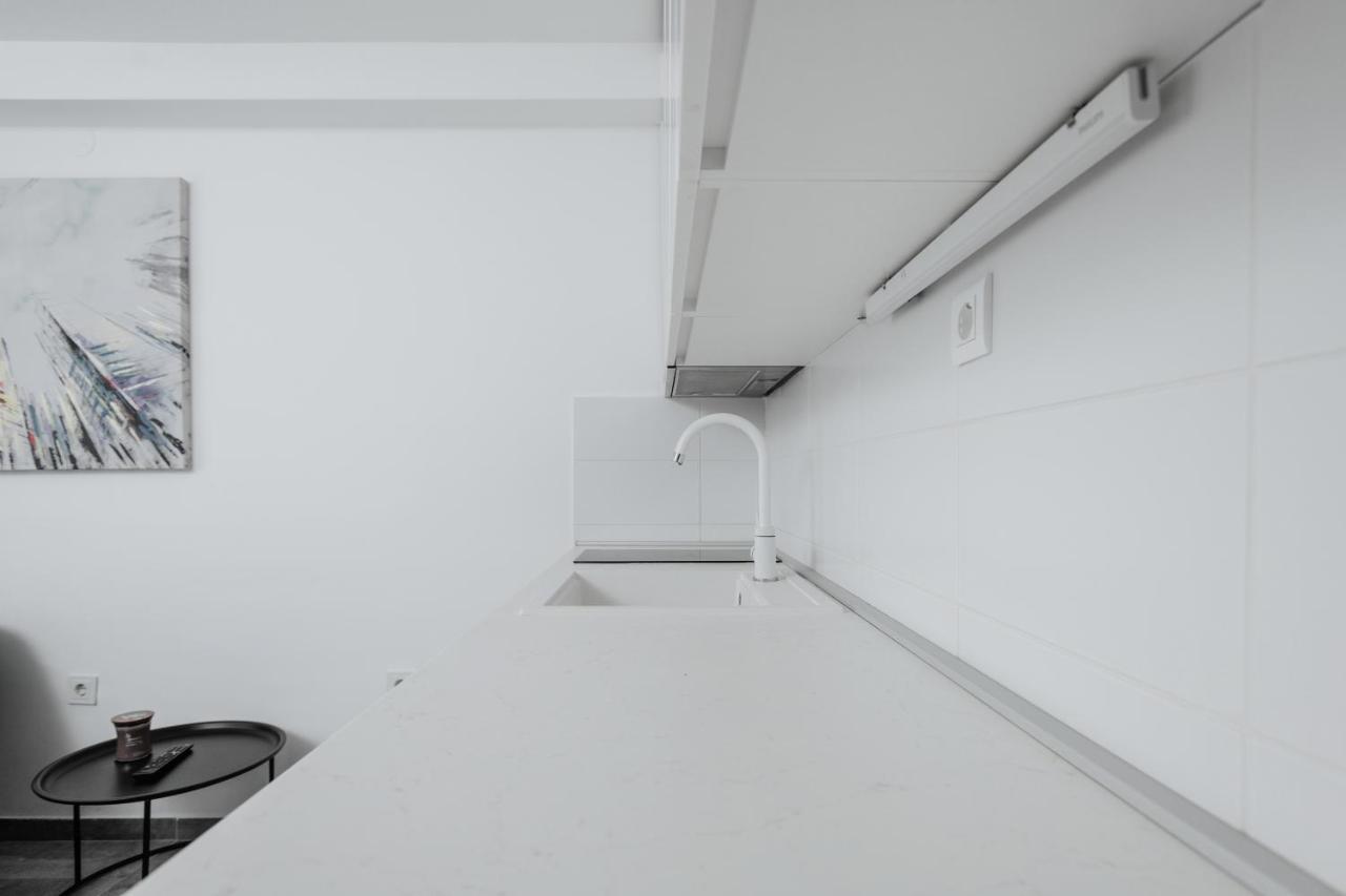 Apartamento Zagreb, New, Free Parking, Near Bus Station Exterior foto